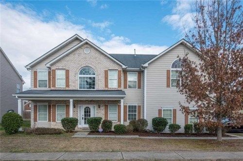 1631 Ewing Farm Dr, Loganville, GA 30052