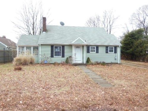 228 Hillard Avenue, Warwick, RI 02886