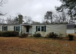 1567 Fleming Rd, Hayes, VA 23072