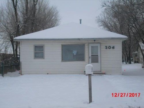206 Robertson Ave, Worland, WY 82401