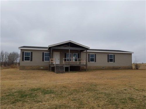 8620 S Ranch Dr, Ponca City, OK 74601