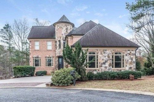 7611 Regency Circle, Atlanta, GA 30350