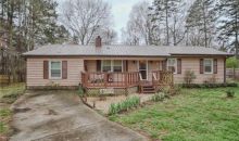 40 Chantilee St Commerce, GA 30529