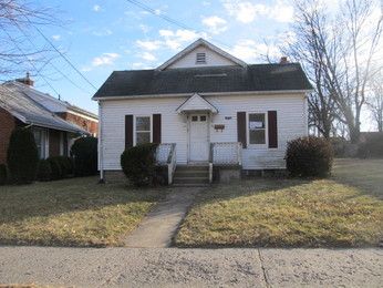 1033 College Ave, Alton, IL 62002