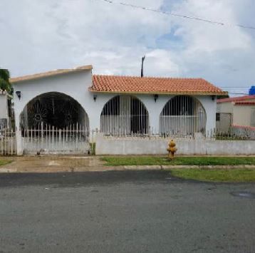 28f Jardines De Cei, Ceiba, PR 00735