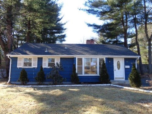 40 Daniel Blvd, Bloomfield, CT 06002