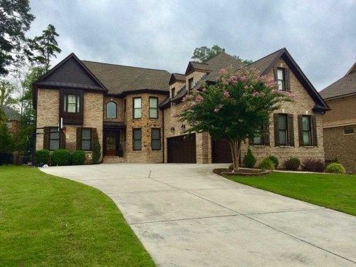 585 Settles Brook Ct, Suwanee, GA 30024