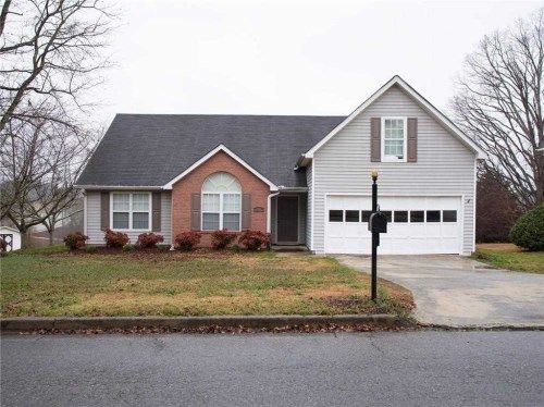 3431 Friendship Farm Dr, Buford, GA 30519