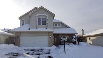 18620 Walnut Ave, Country Club Hills, IL 60478