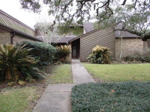 9 Renwick St, Bay City, TX 77414
