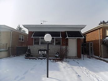 9620 S Perry Ave, Chicago, IL 60628