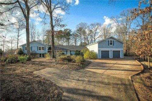 9640 Coleman Rd, Roswell, GA 30075