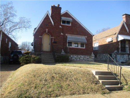 8557 Partridge Ave, Saint Louis, MO 63147