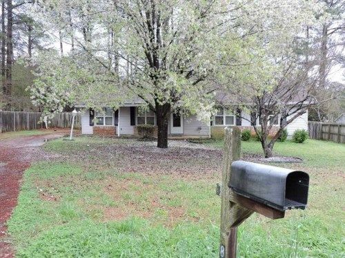 8894 Burnham Way, Jonesboro, GA 30238