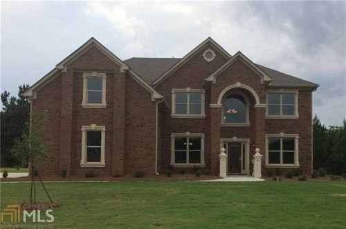 4376 Tumbling Ln, Ellenwood, GA 30294