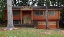 6388 Thornhedge Dr Riverdale, GA 30296