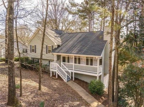 135 Black Oak Trl, Woodstock, GA 30189