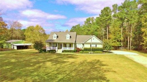 720 Mcintosh Trl, Senoia, GA 30276