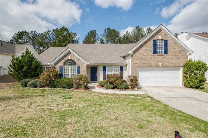 1278 Barrett Bluff Dr, Lawrenceville, GA 30045