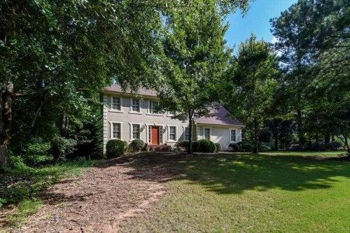 910 Cobblestone Ct, Alpharetta, GA 30009