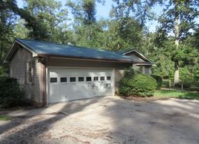 2335 Deerwood Cir, Stapleton, GA 30823