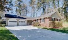 586 Maribee Dr Tucker, GA 30084