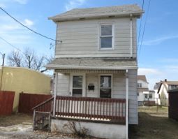 833 Penn Ct, Hazleton, PA 18201