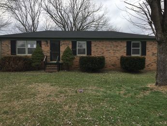 807 Luttrell Ave, Smithville, TN 37166