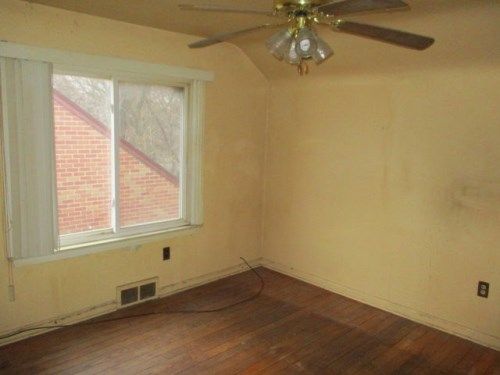 19499 San Juan, Detroit, MI 48221