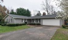 182 Roosevelt Blvd Commerce, GA 30529