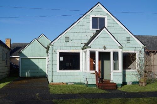 516 24th St, Hoquiam, WA 98550