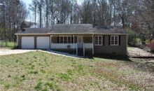 129 Hollyberry Dr Dallas, GA 30157