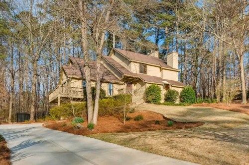 4017 Wood Acres Ct, Duluth, GA 30096