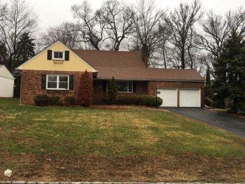 1280 Poplar Ave, Mountainside, NJ 07092