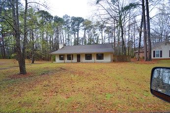 213 Camelia Trl, Brandon, MS 39047