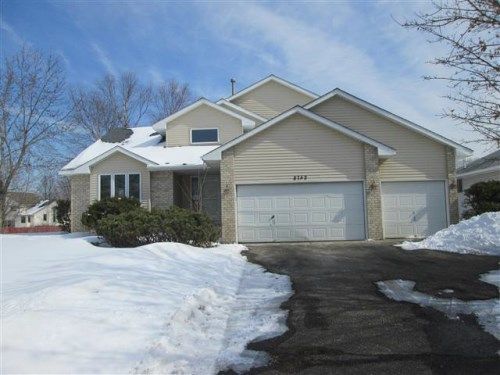 8742 Oregon Ave N, Minneapolis, MN 55445