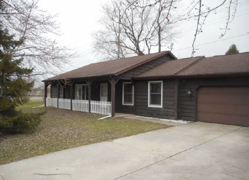 4217 E Jackson St, Muncie, IN 47303