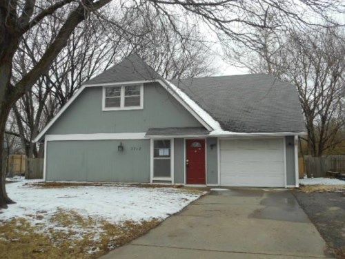 3712 SW 38th Ter, Topeka, KS 66610