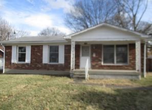 2000 Leahurst Ct, Louisville, KY 40216