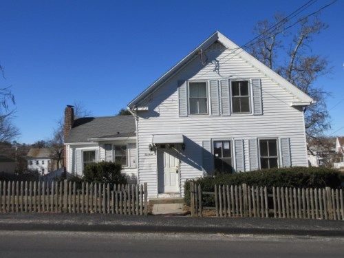 13 East St, Milford, MA 01757