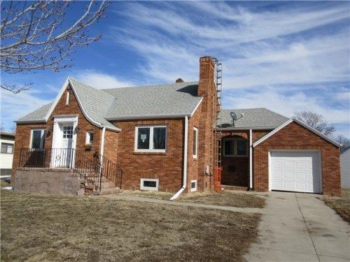 1313 Avenue A, Gothenburg, NE 69138