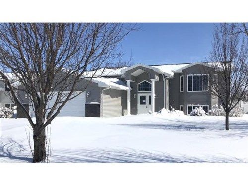 1836 Northridge Dr, Watertown, SD 57201