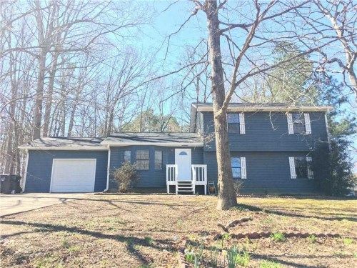2444 Rhine Ct, Lawrenceville, GA 30043