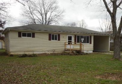 1306 W Sherry Dr, Rossville, GA 30741