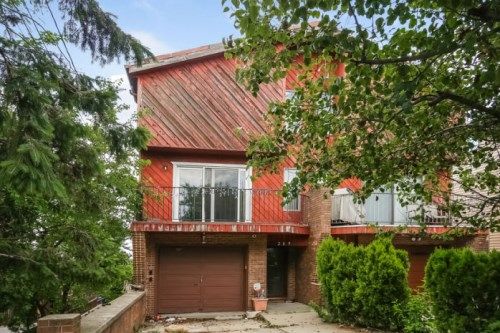 209 12th St, Palisades Park, NJ 07650