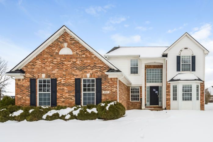 8943 W Walden Dr, Belleville, MI 48111