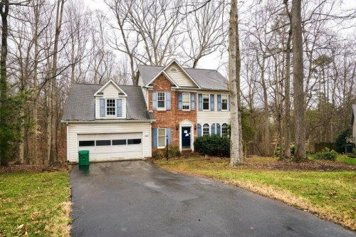9068 Jefferson Woods Dr, Rural Hall, NC 27045