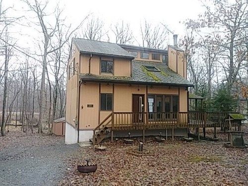 3208 Windermere Dr, Bushkill, PA 18324