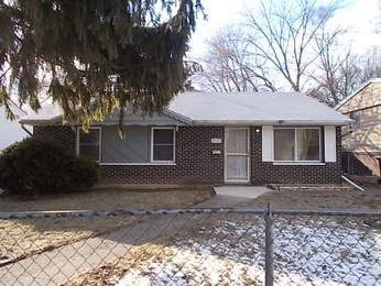 2112 Hermon Ave, Zion, IL 60099