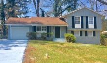 4395 Lincolndale Dr Ellenwood, GA 30294